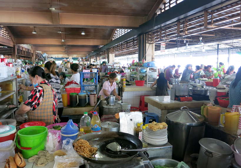 Mercado em Phnom Penh