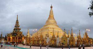 Shwedagon Pagoda, em Yangon - Mianmar